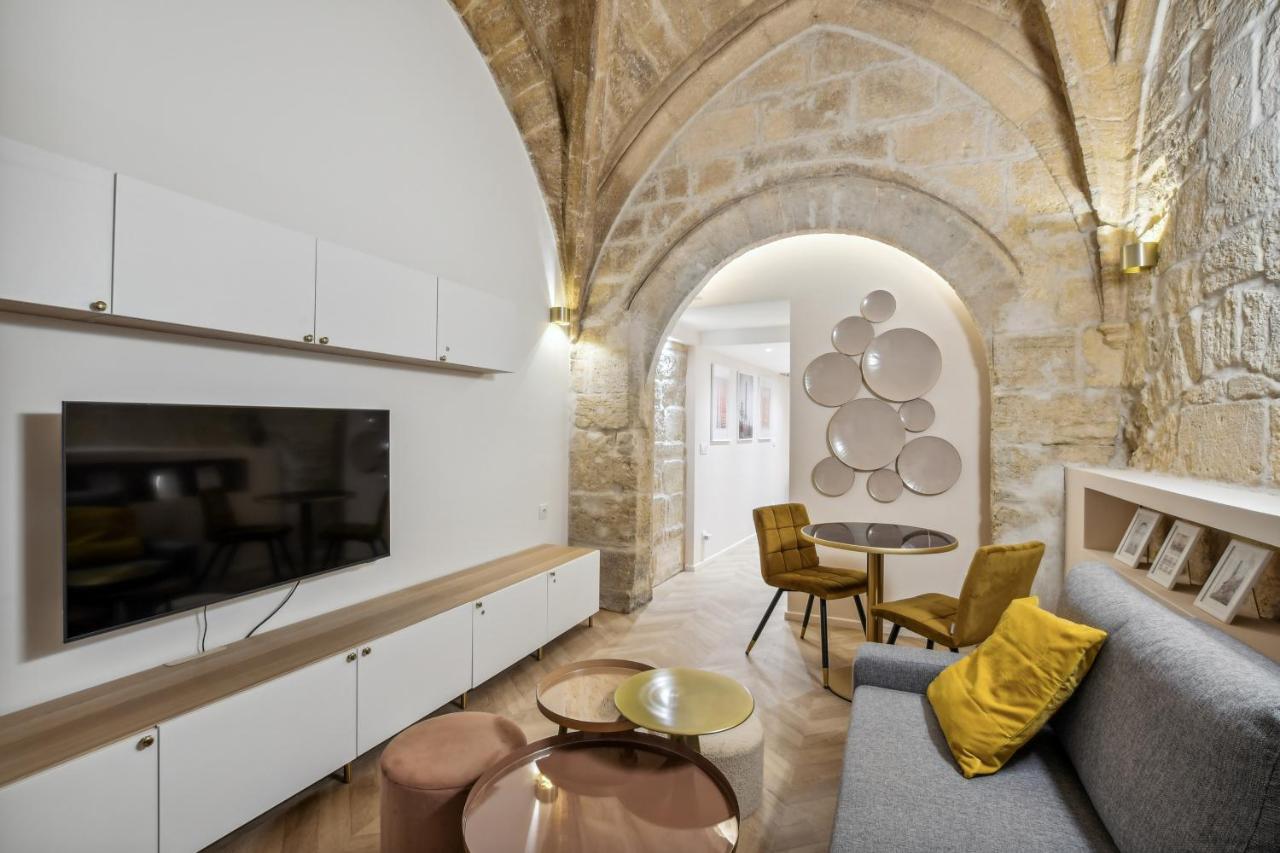 Appartement Hyper Centre Ecusson - Magnifique T1 Au Calme à Montpellier Extérieur photo